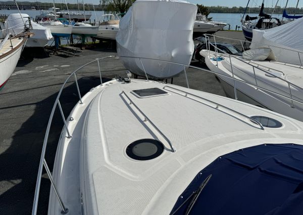 Sea Ray 320 Sundancer image