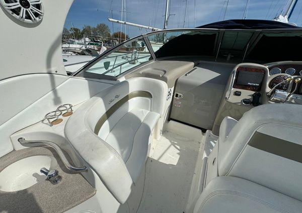 Sea Ray 320 Sundancer image