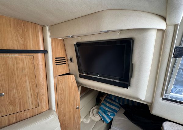 Sea Ray 320 Sundancer image