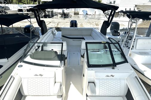 Sea Ray 270 SDX Outboard image