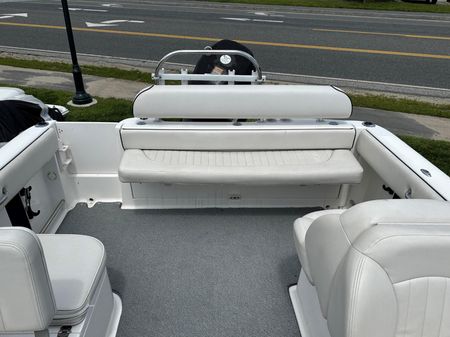 Robalo R227 DC image