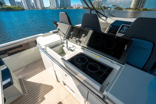 De Antonio Yachts D36 OPEN image