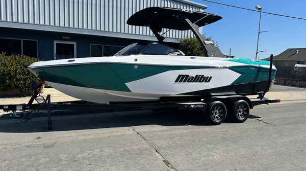 Malibu Wakesetter 23 LSV 