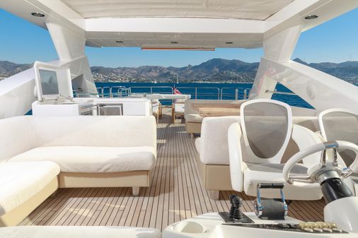 Sunseeker 88 Yacht image