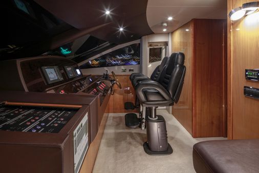 Sunseeker 88 Yacht image