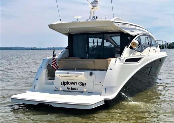 Sea Ray 400 Sundancer image