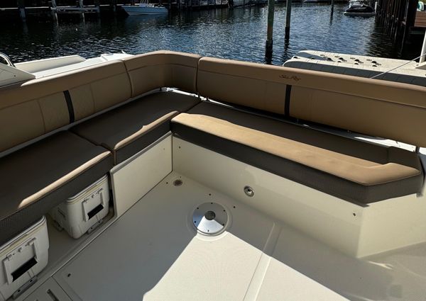 Sea Ray 400 Sundancer image