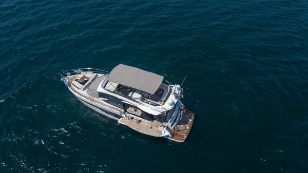 Galeon 500 image