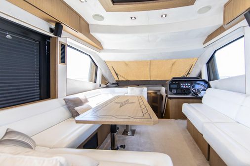 Galeon 500 image