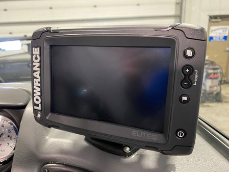 Lund 1850 Impact XS image