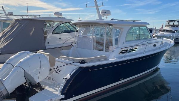 Back Cove 34 O
