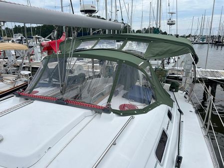 Beneteau 393 image