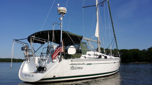 Beneteau 393 image