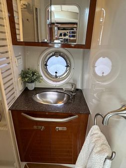 Sea Ray 370 Sundancer image