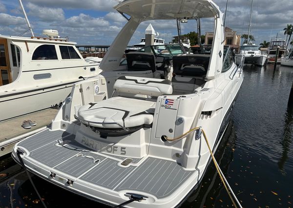 Monterey 320 Sport Yacht image
