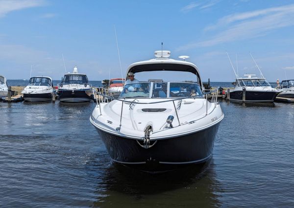 Sea Ray 330 Sundancer image