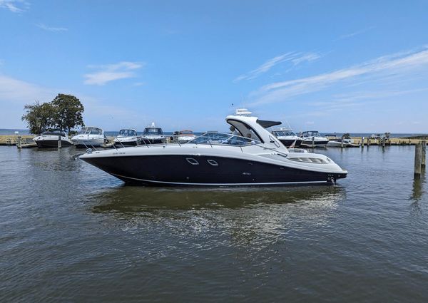 Sea Ray 330 Sundancer image