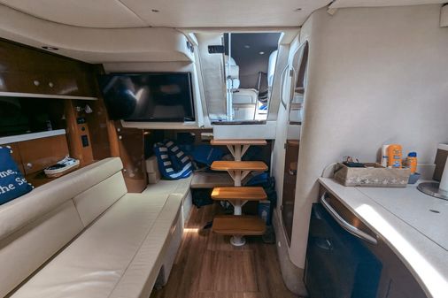 Sea Ray 330 Sundancer image