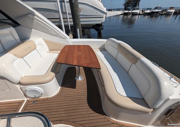 Sea Ray 330 Sundancer image