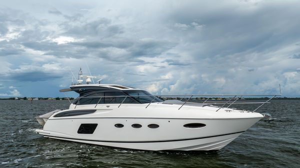 Princess Yachts V48 