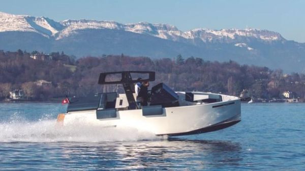 De Antonio Yachts D28 Open 