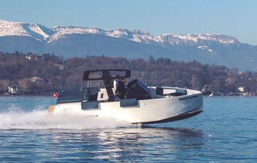 De Antonio Yachts D28 Open image