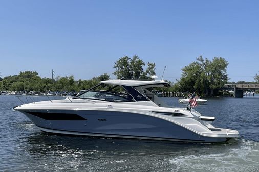 Sea Ray 320 Sundancer image