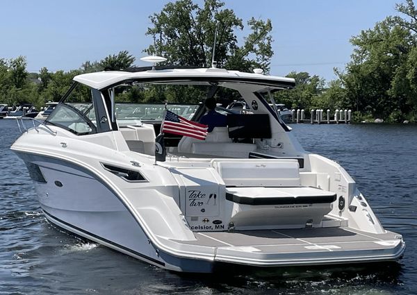 Sea Ray 320 Sundancer image