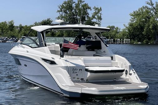 Sea Ray 320 Sundancer image