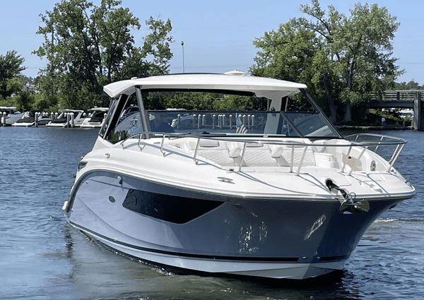 Sea Ray 320 Sundancer image