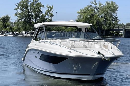 Sea Ray 320 Sundancer image