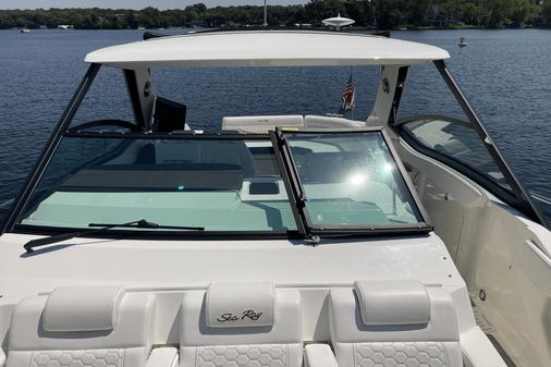 Sea Ray 320 Sundancer image