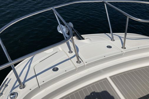 Sea Ray 320 Sundancer image