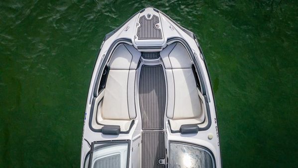 Yamaha Boats 242 image