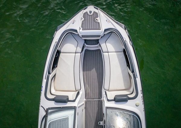 Yamaha Boats 242 image