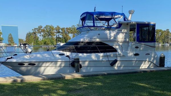 Sea Ray 380 Aft Cabin