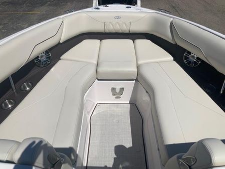 Regal LS4 image