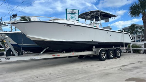 SeaVee 32 Cuddy Inboard Diesel 