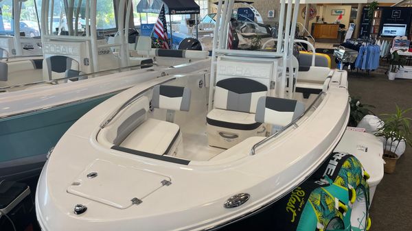 Robalo 202 EXPLORER