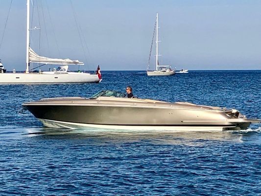 Chris-Craft Corsair 32 - main image
