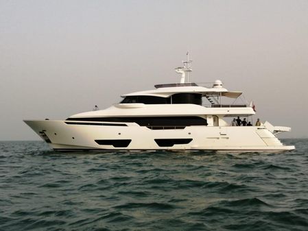 Custom Line Navetta 28 image