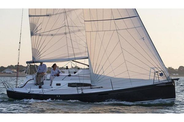 J Boats J/97E - main image