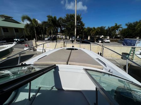 Crownline 250 CR image