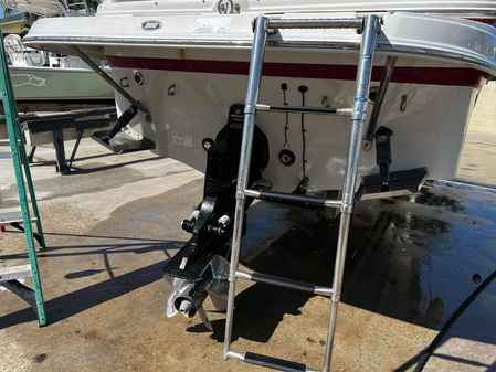 Crownline 250 CR image