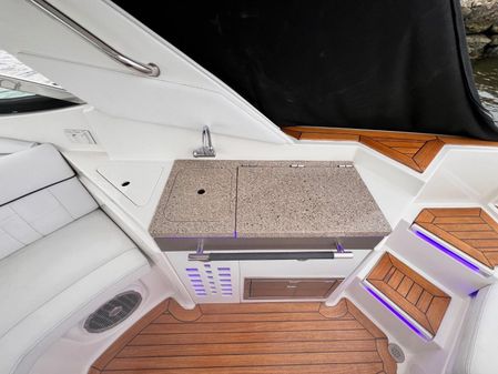 Sea Ray 350 SLX image