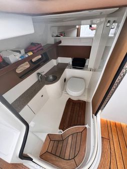 Sea Ray 350 SLX image