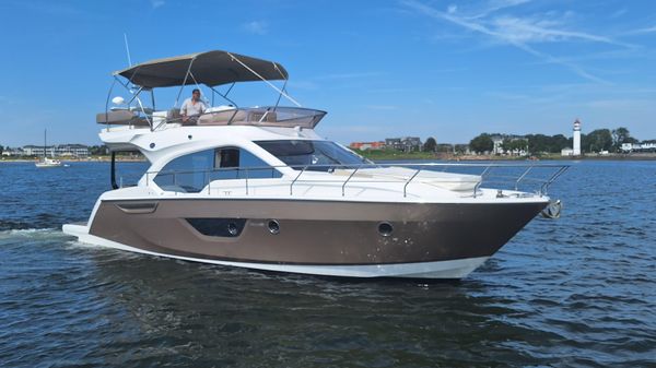 Sessa Marine Fly45 