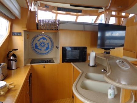 Mckinna 48-PILOTHOUSE image