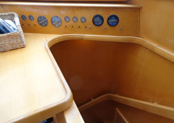 Mckinna 48-PILOTHOUSE image