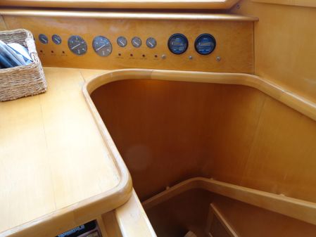 Mckinna 48-PILOTHOUSE image